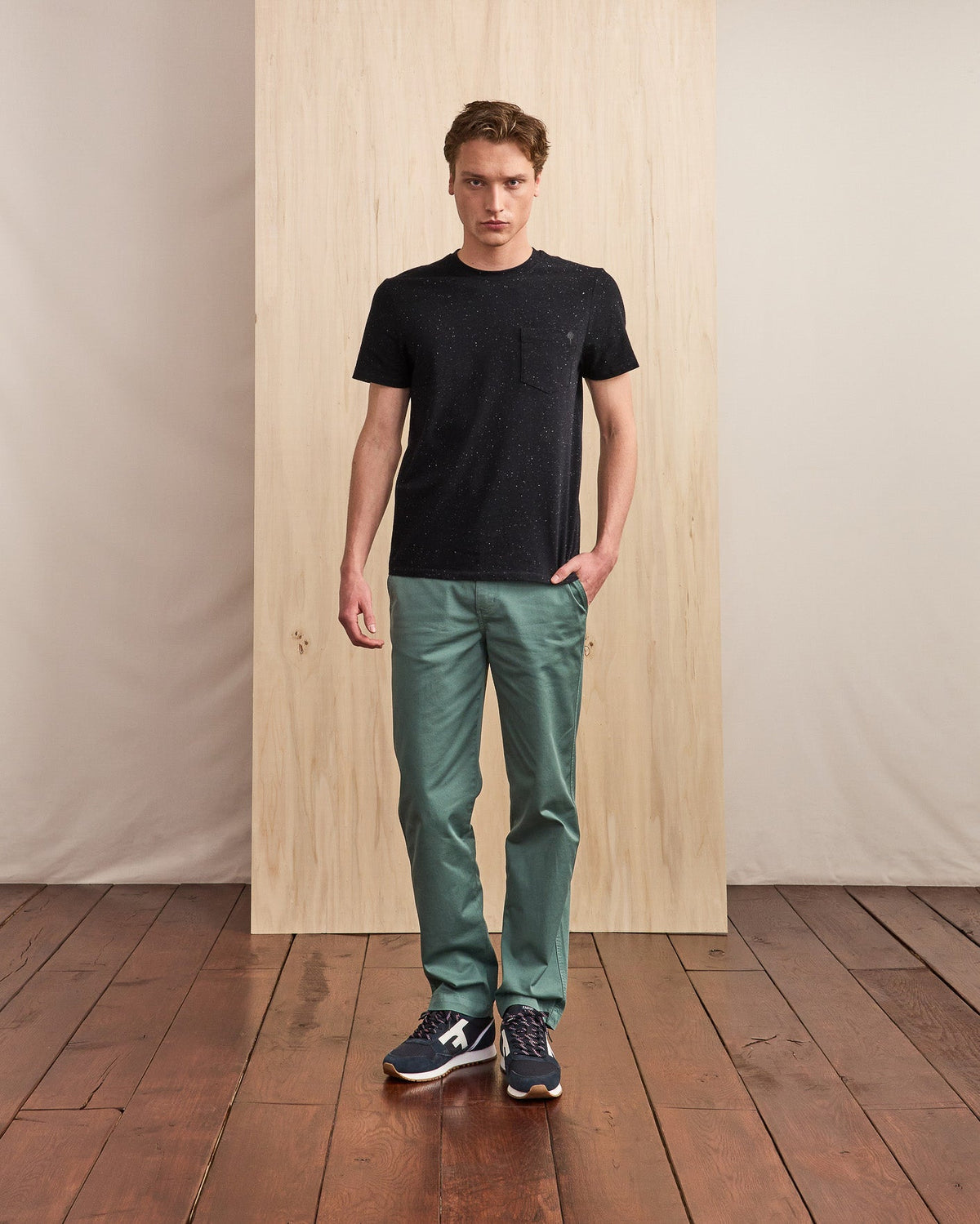 T-shirt blu navy e écru in cotone