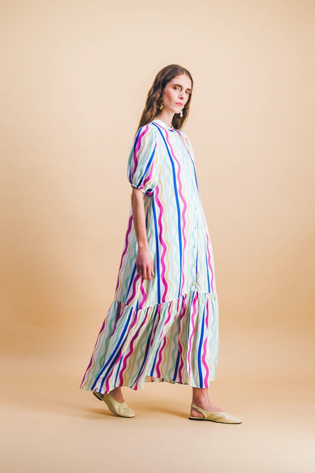 Robe Clemence Rainbow Lines