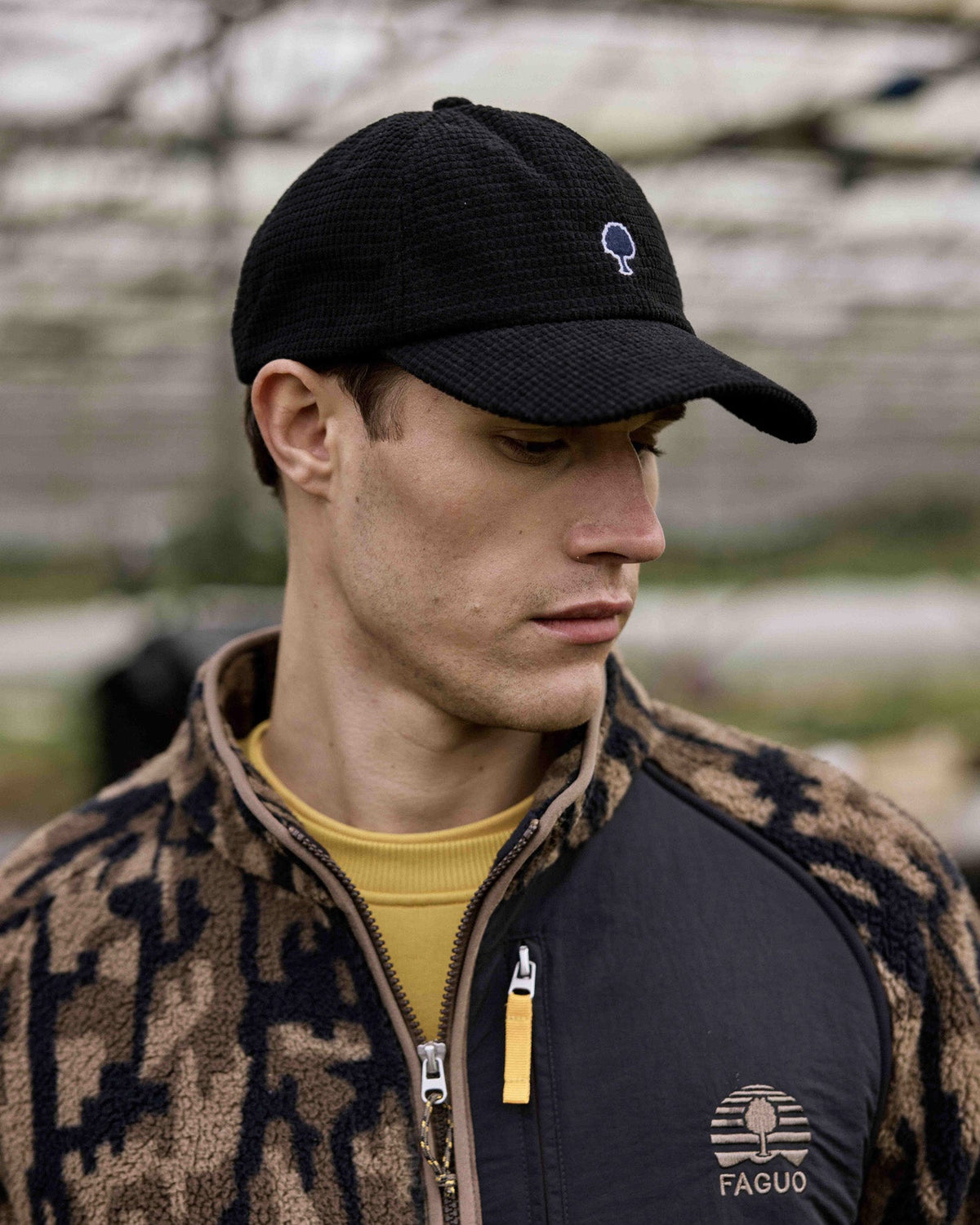 Gorra negra