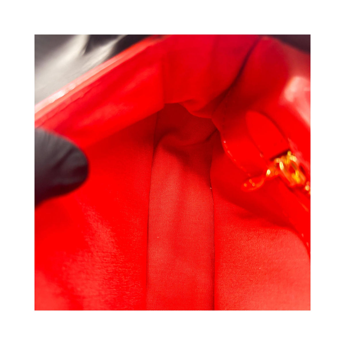 Pochette Louis Vuitton Sobe Clutch Cuir Verni - Rouge
