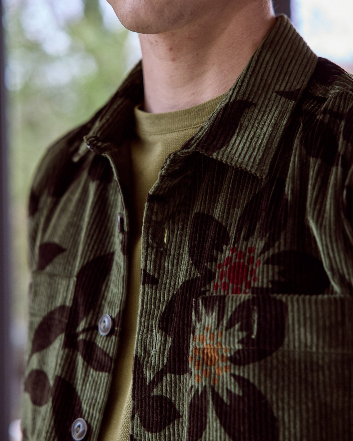 Sobrecamisa de algodón verde oliva y caqui