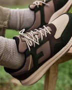Sneakers verde scuro e tortora