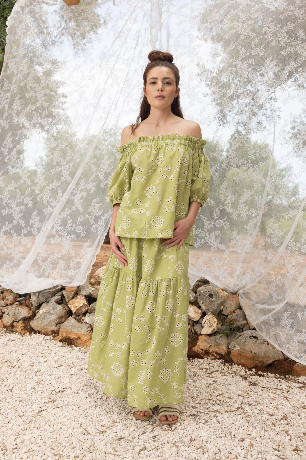 Blusa The Brigitte Broderie Anglaise Caqui