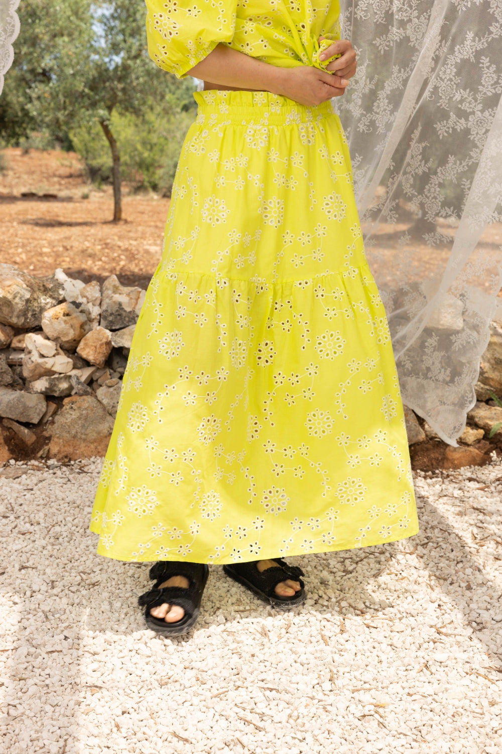 La Maxi Jupe Nuria Broderie Anglaise Jaune Citron