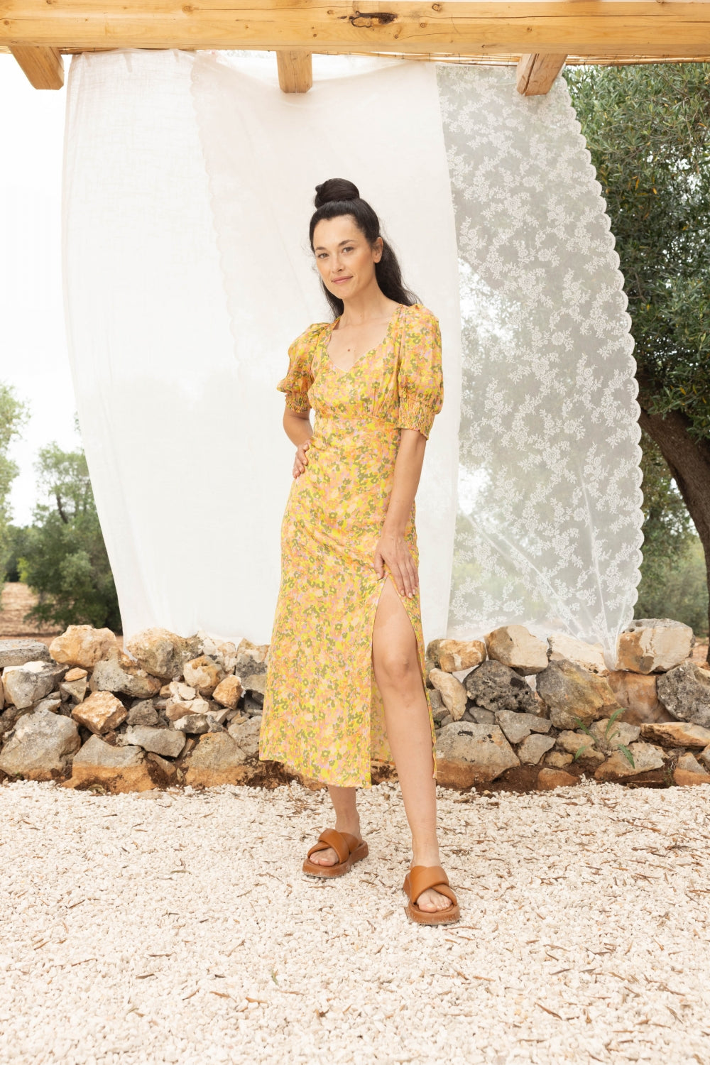 La Robe Reese À Fleurs Jaunes
