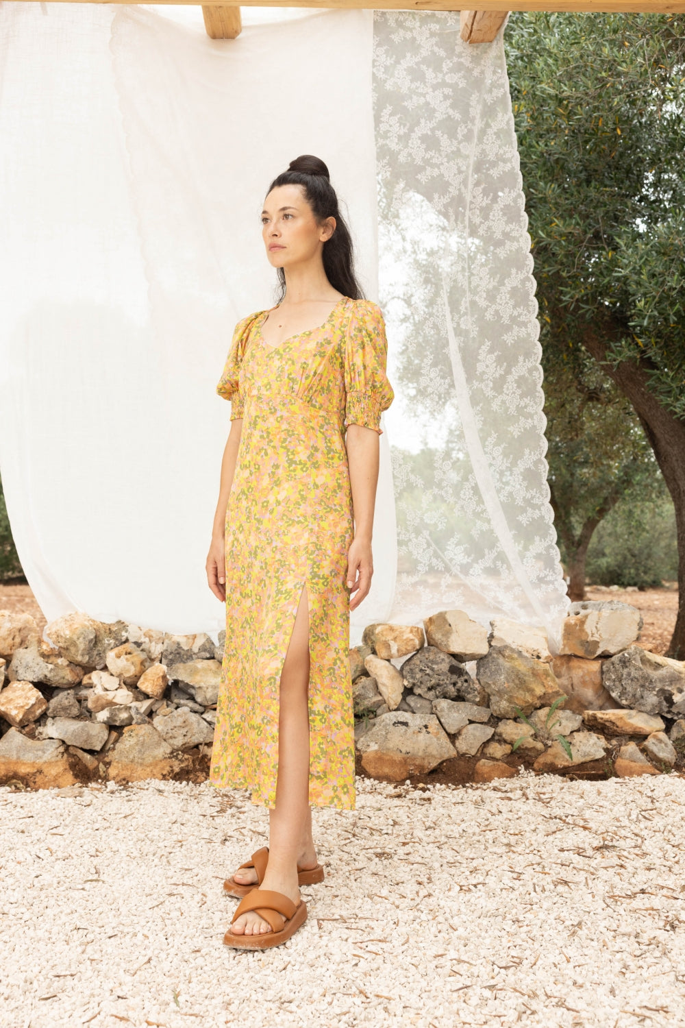 La Robe Reese À Fleurs Jaunes