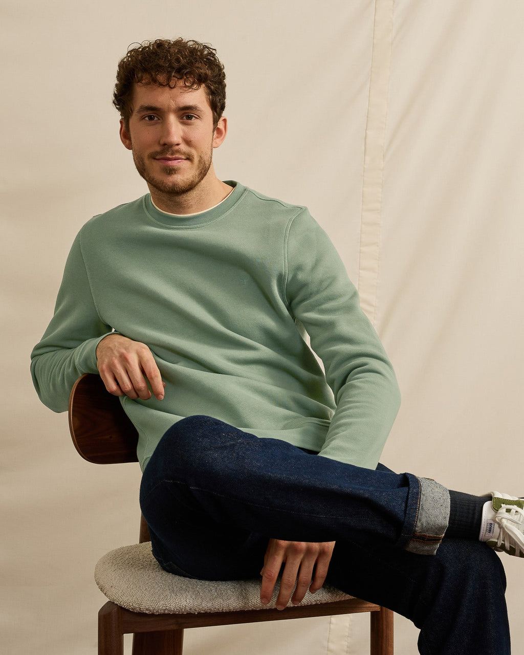 Sudadera de cuello redondo caqui claro
