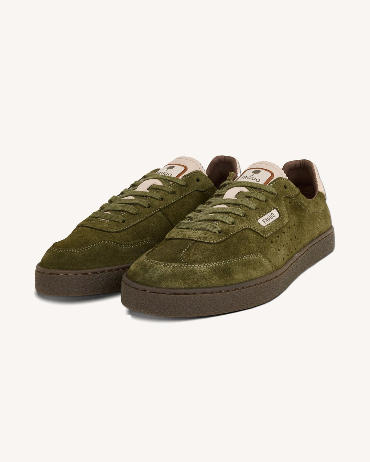 Sneaker in pelle scamosciata verde oliva