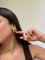 Pendientes Vintage - Conchas Doradas Y Strass Verde