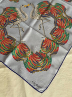 Bufanda Cartier – Estampados de plumas y cisnes multicolores