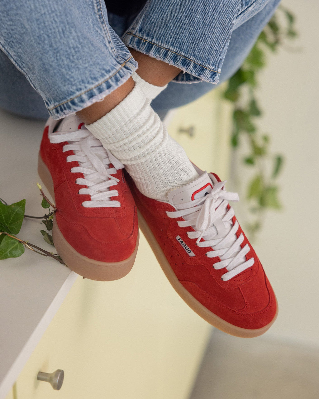 Sneakers In Pelle Scamosciata Rosse