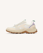 Zapatillas blancas y beige