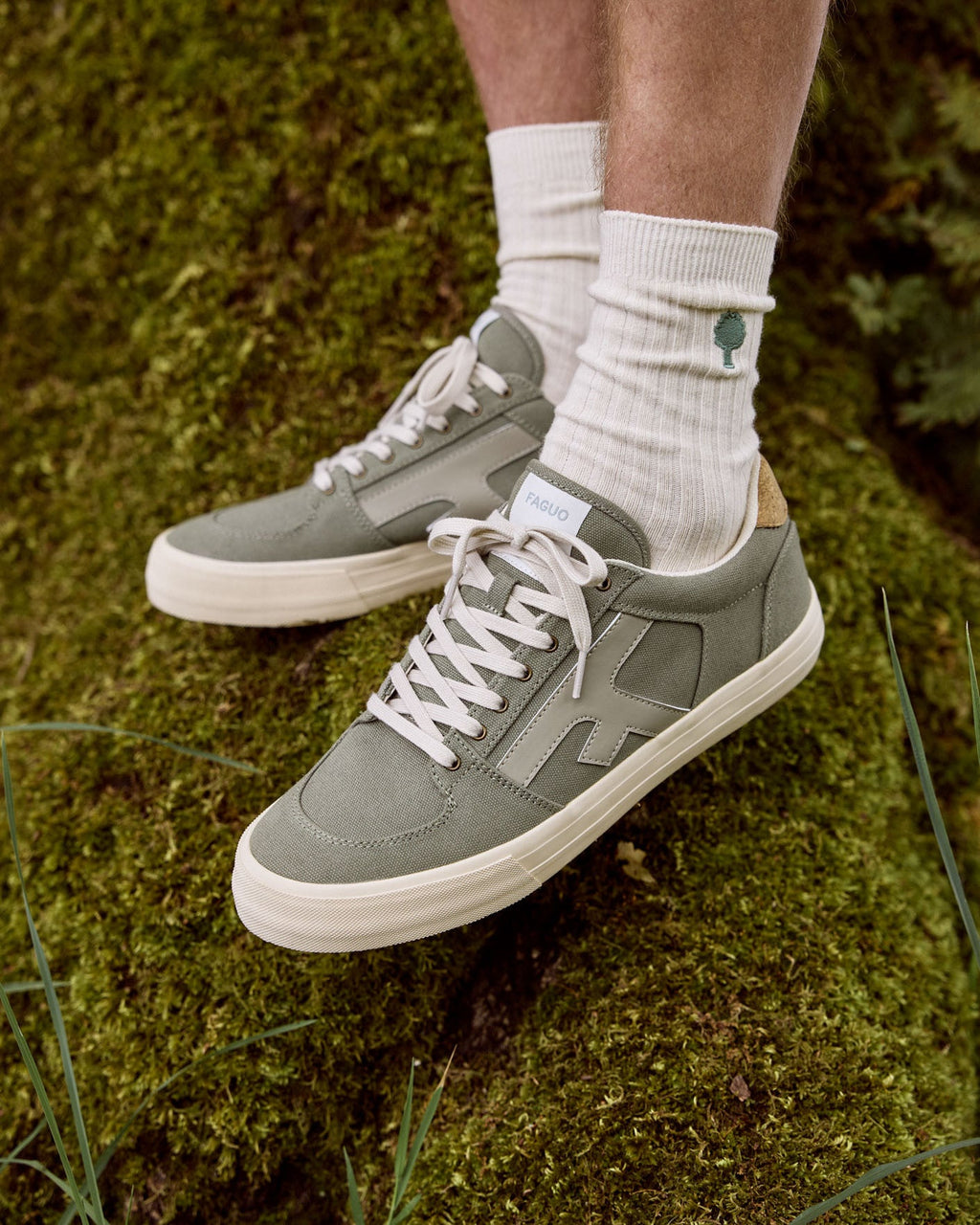 Zapatillas de lona caqui oscuro