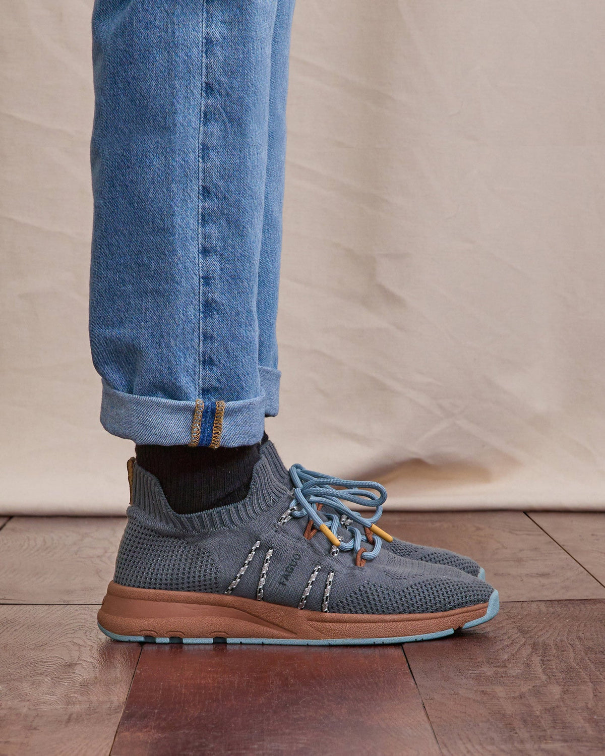 Zapatillas de tencel gris oscuro