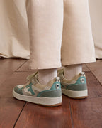 Zapatillas Beige Y Azul De Cuero