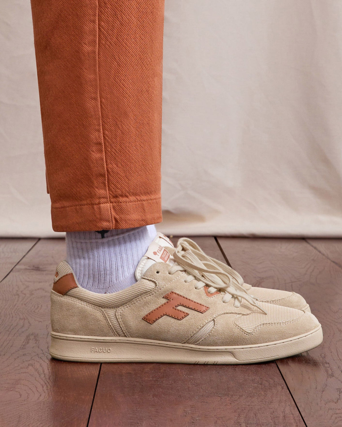 Baskets Beige Et Rouille
