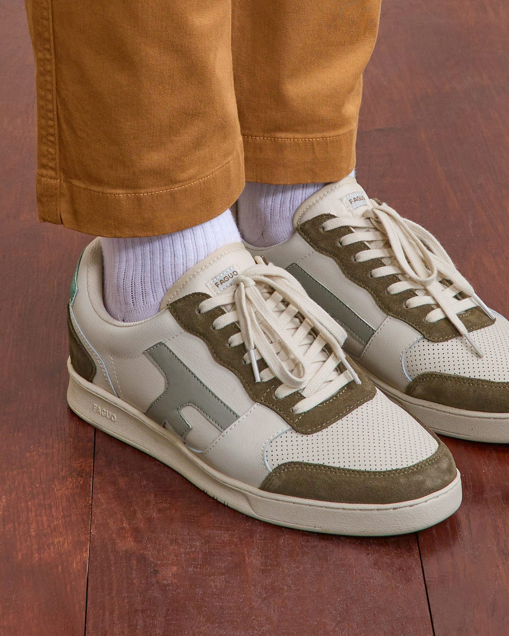 Baskets Crème Et Marron Cuir