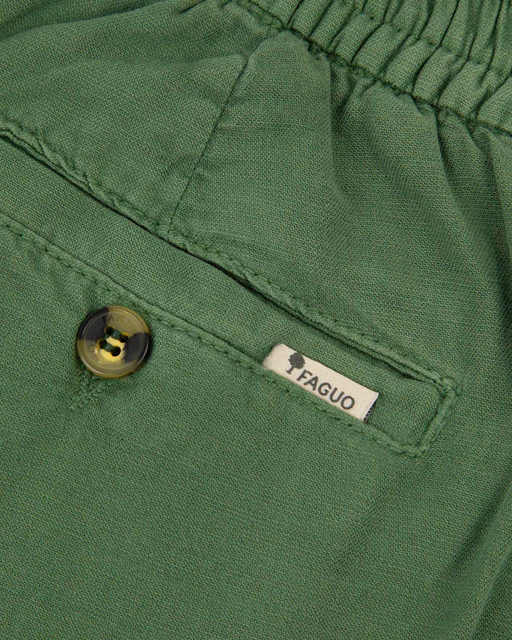 Short verde abete in lyocell