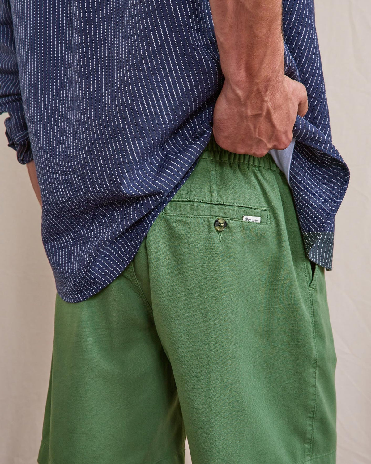 Short verde abete in lyocell