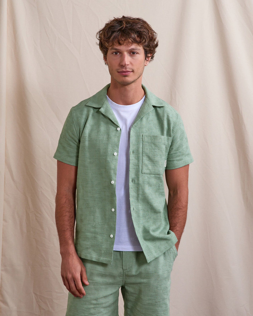 Light Green Viscose Short-Sleeved Shirt