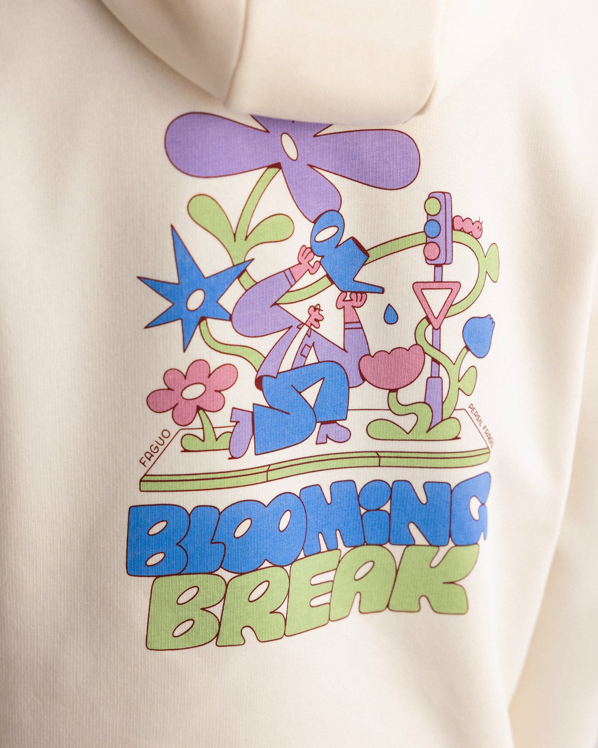 Sudadera con capucha estampada crudo