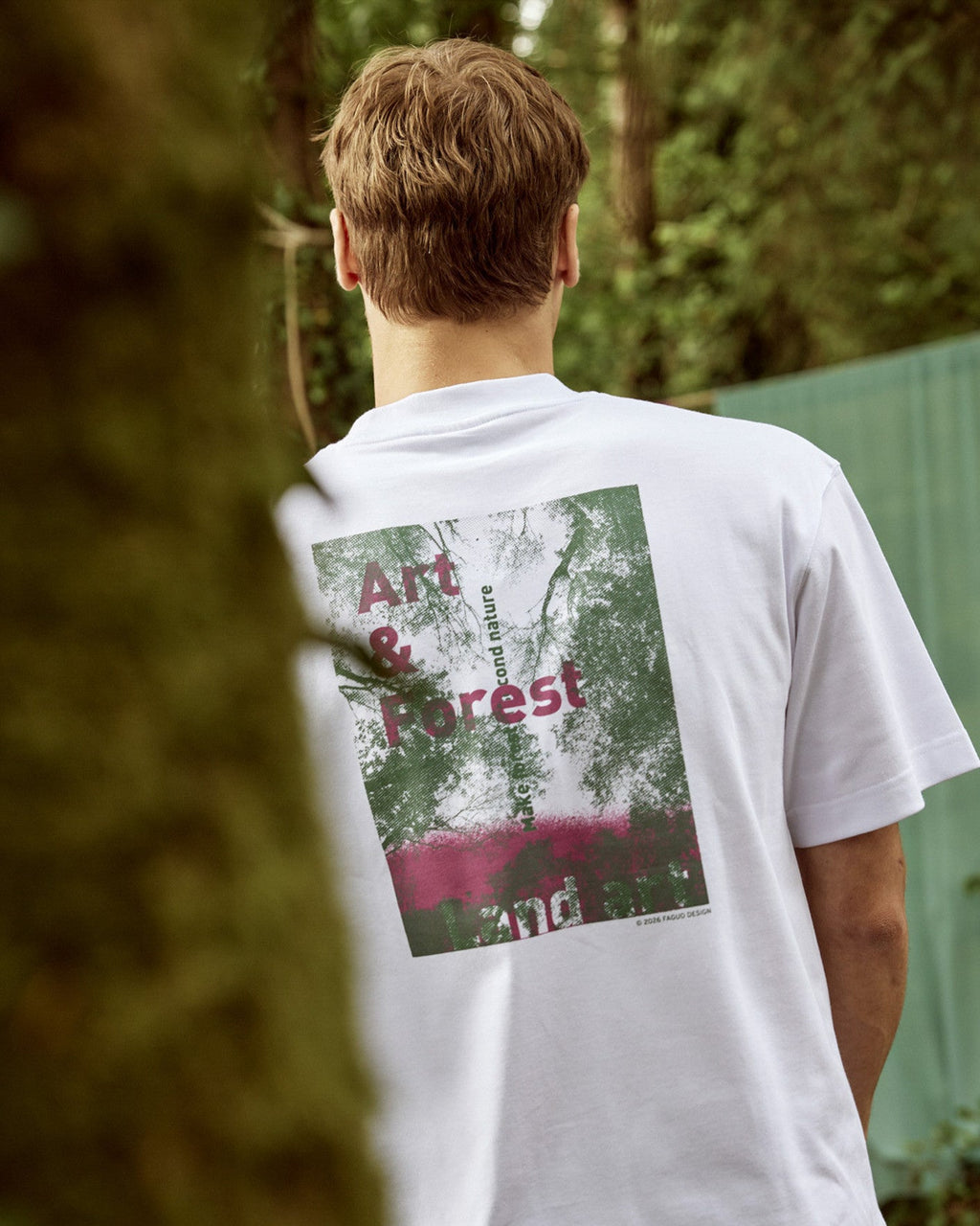 Camiseta blanca estampada Forest