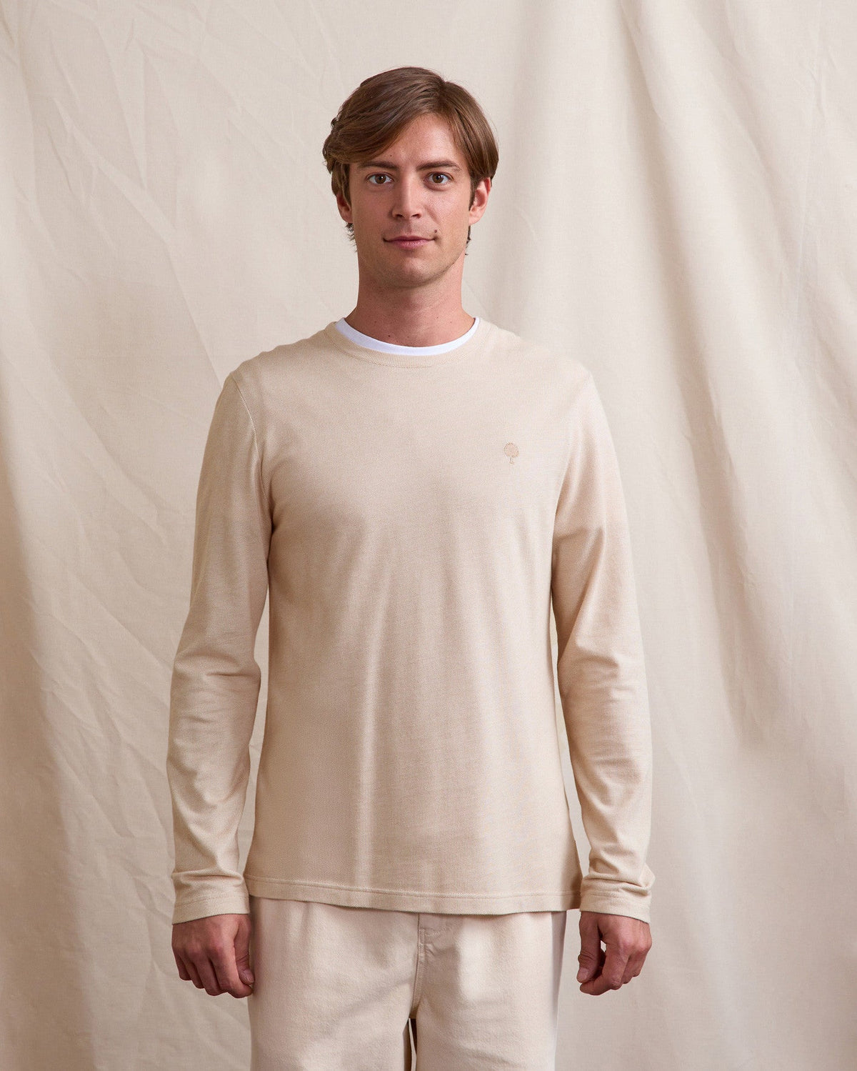 T-shirt a maniche lunghe écru in cotone