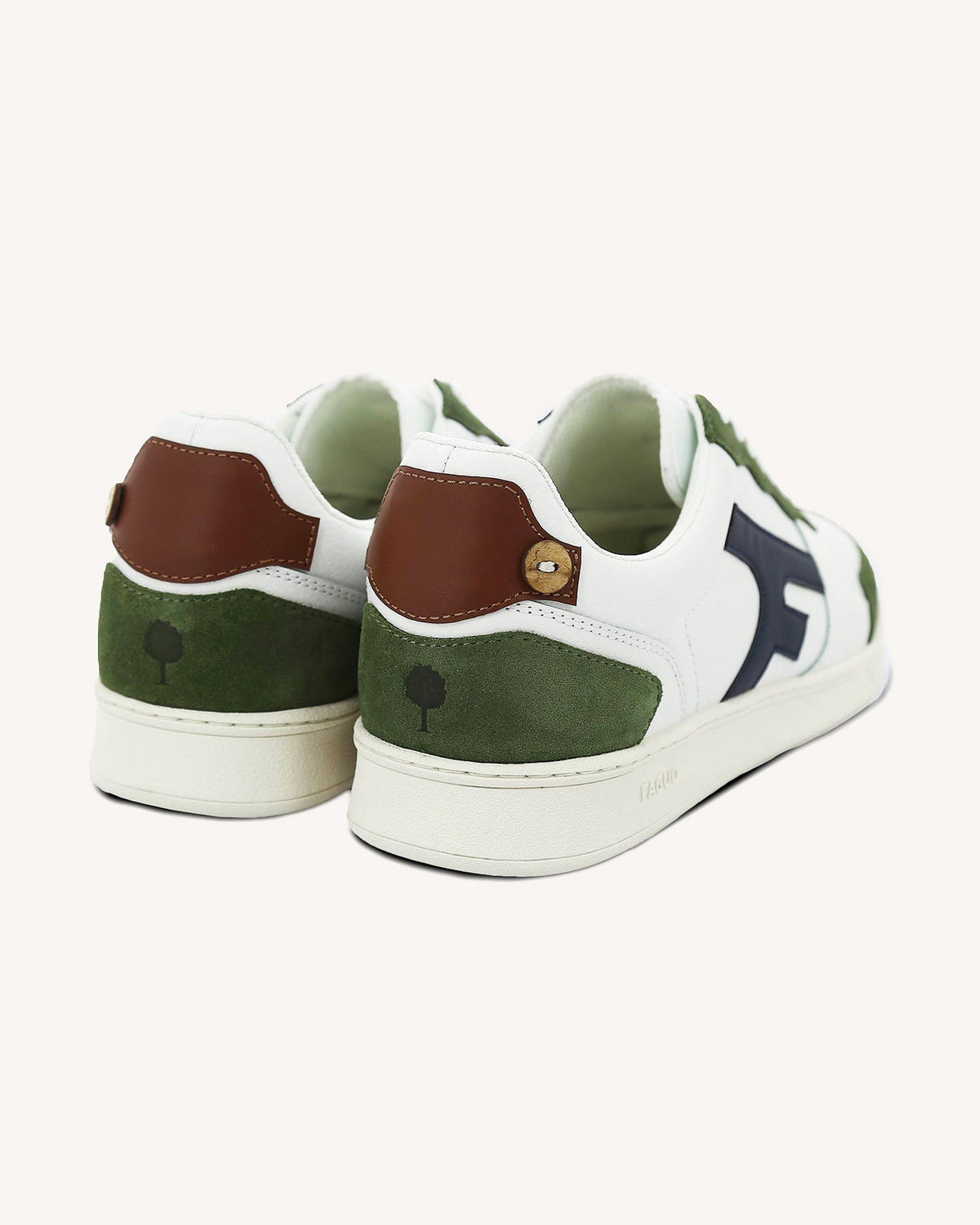 Sneakers in pelle bianche, blu e kaki