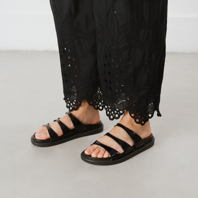 Jonak - Mules Wafi de charol - Negro