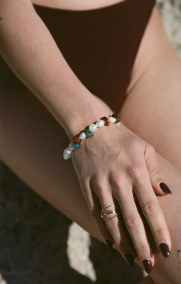 Le Bracelet X Nénés Paris En Pierres Naturelles Et Nacres