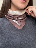 Foulard Christian Dior – Motif Graphique D Marron Beige