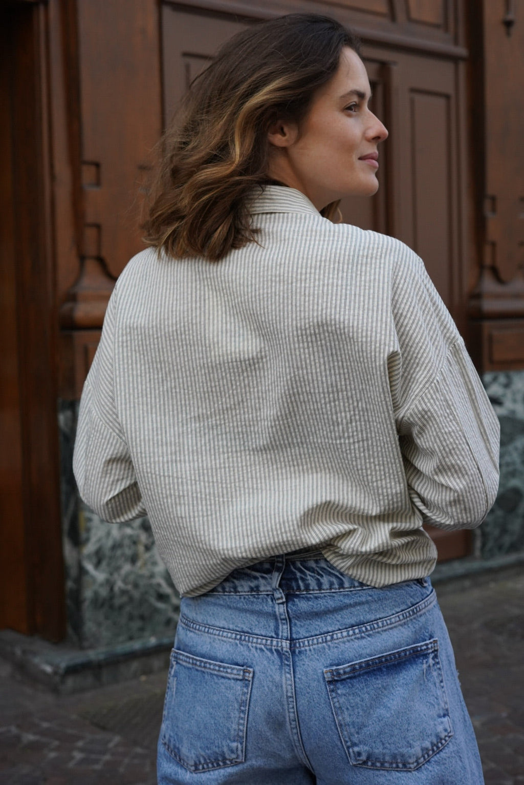 Zoé Ecru Striped Black Shirt