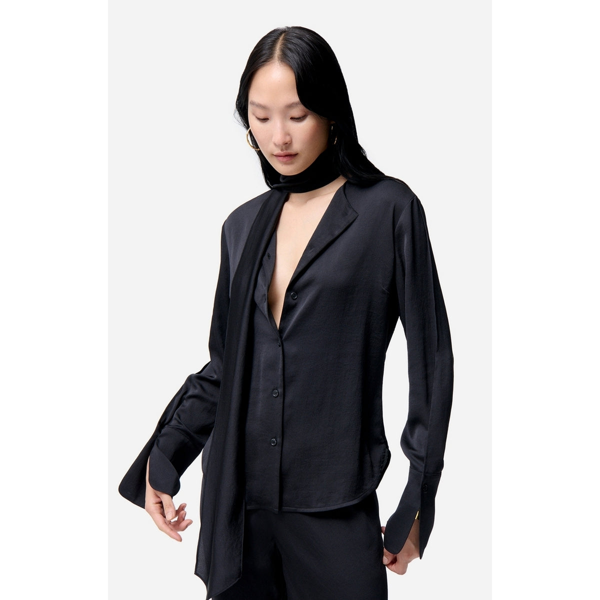 Long-Sleeved Filipina Shirt - Black