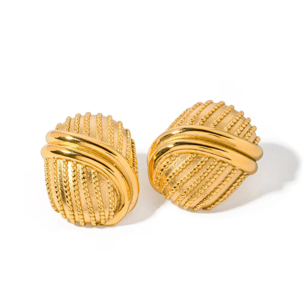 Amia Earrings