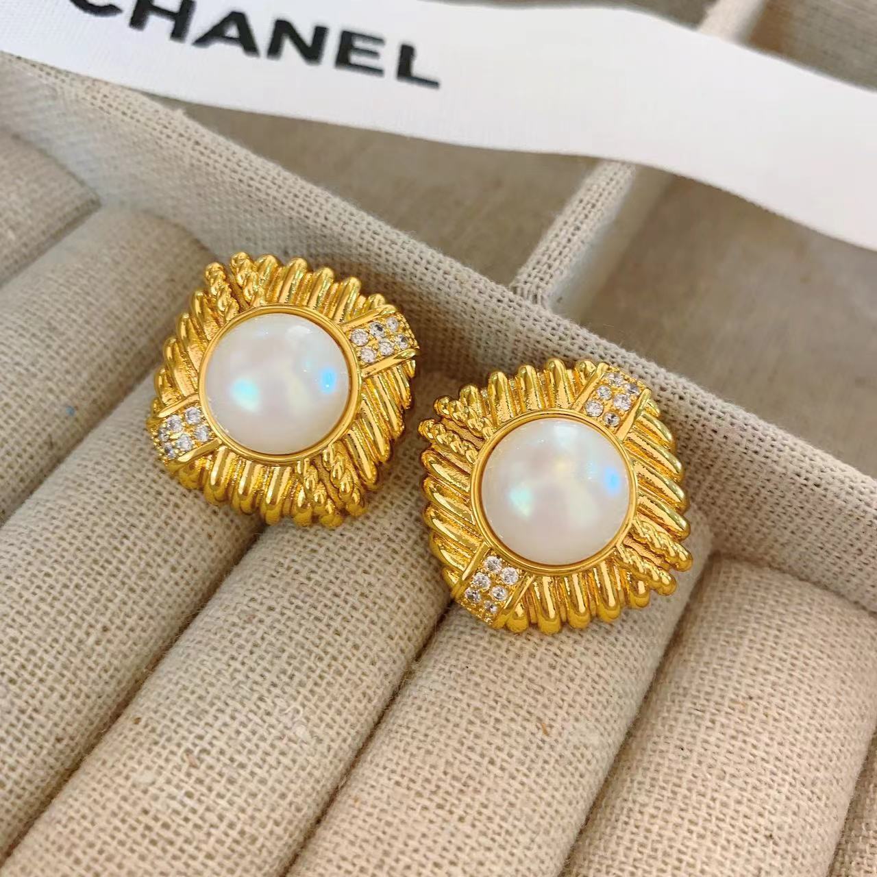 Torina Earrings