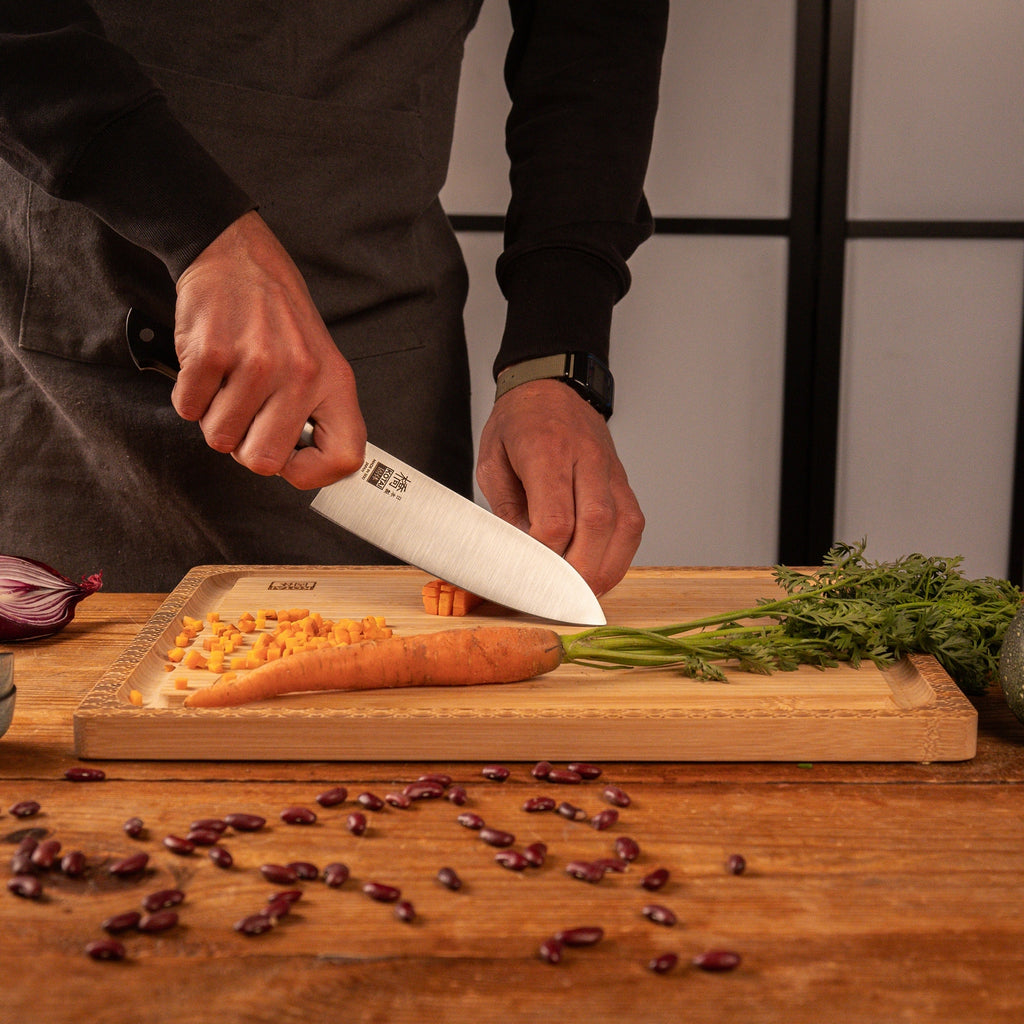 Hashi Classic Collection - 4 Piece Deluxe Basic Set: 2 Knives + 2 Accessories