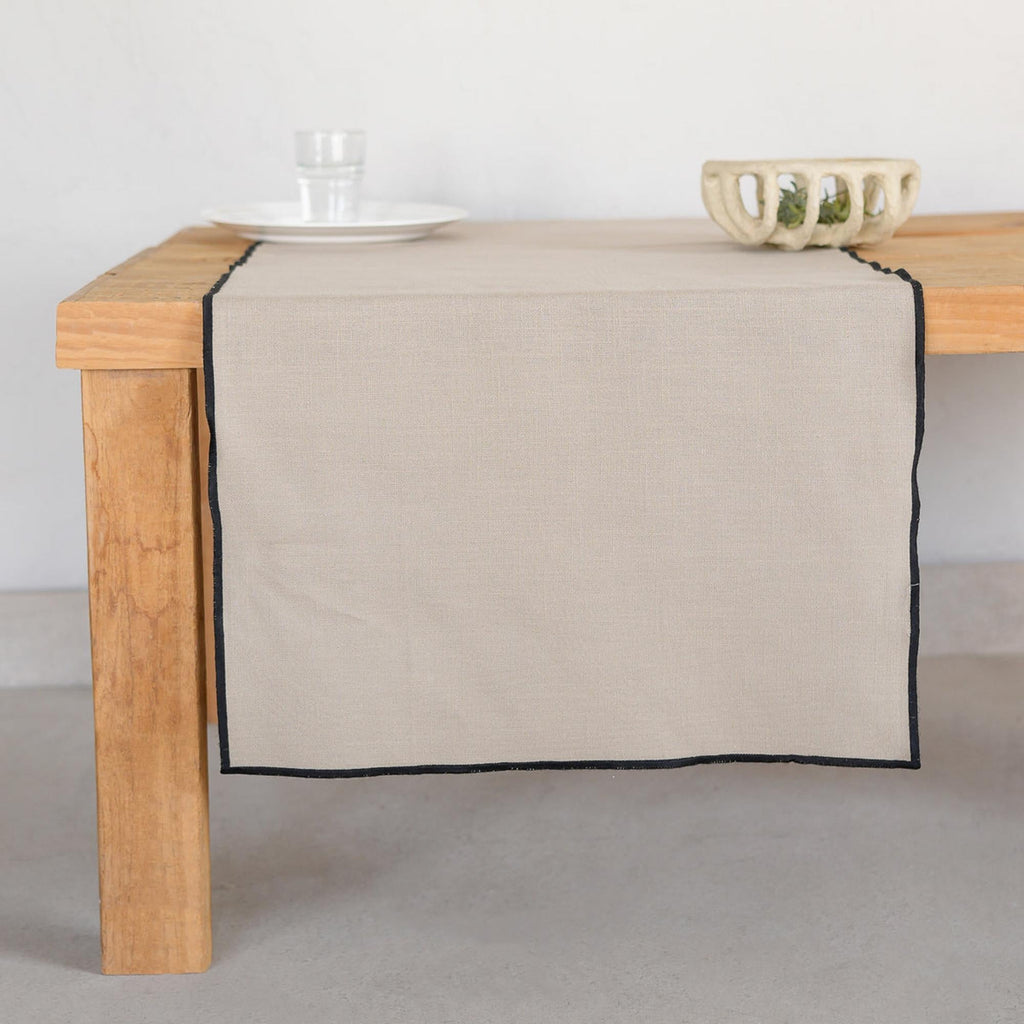 Ernest - Chemin De Table - Naturel/Noir