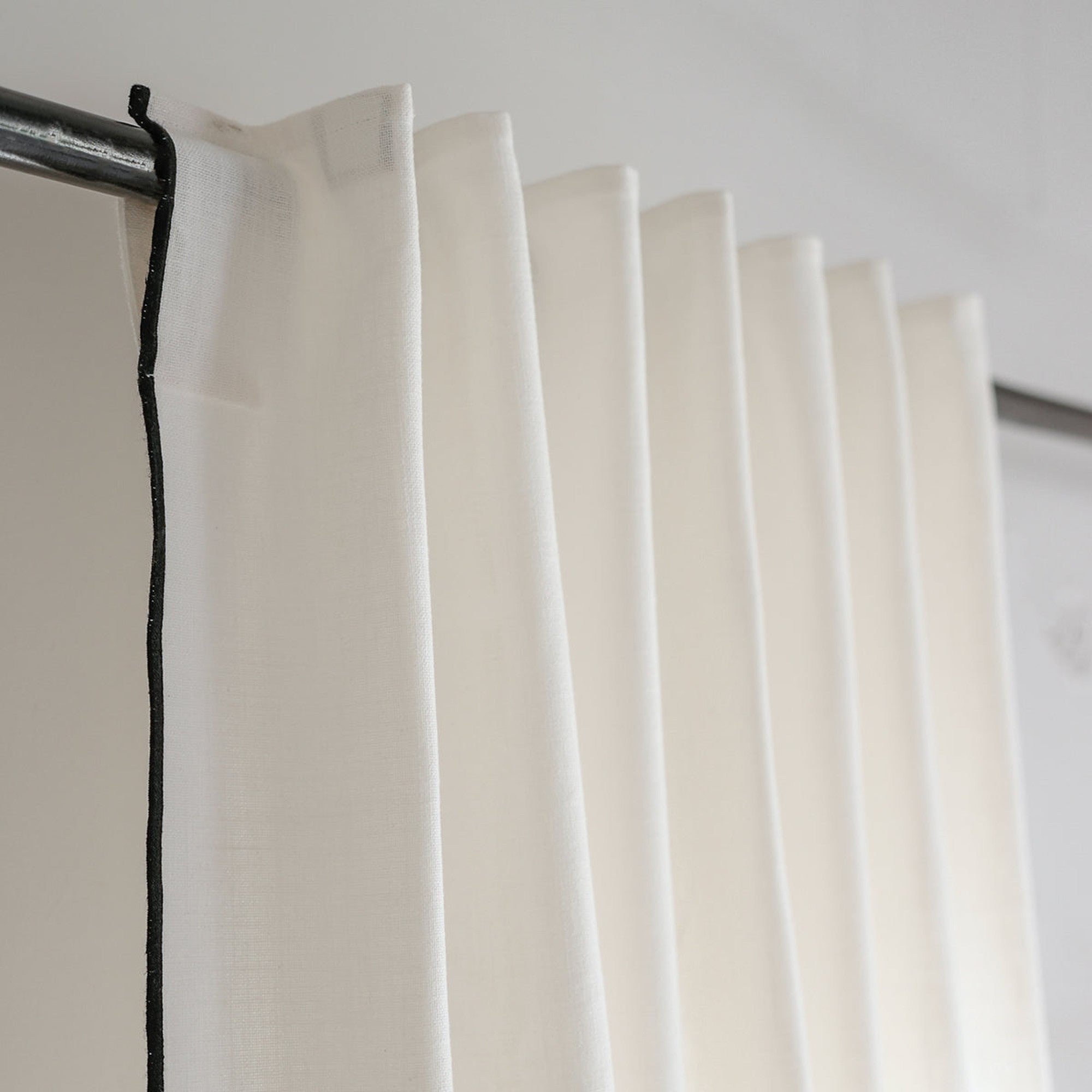 Jules - Tab-Top Curtain - Cotton Canvas - White/Black
