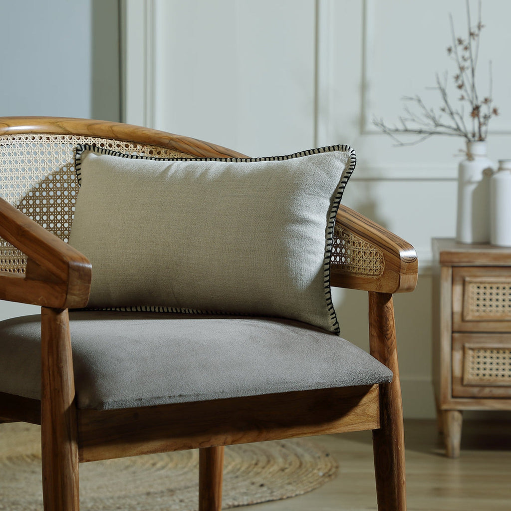 Maxime - Cushion - Washed Linen - Natural/Black