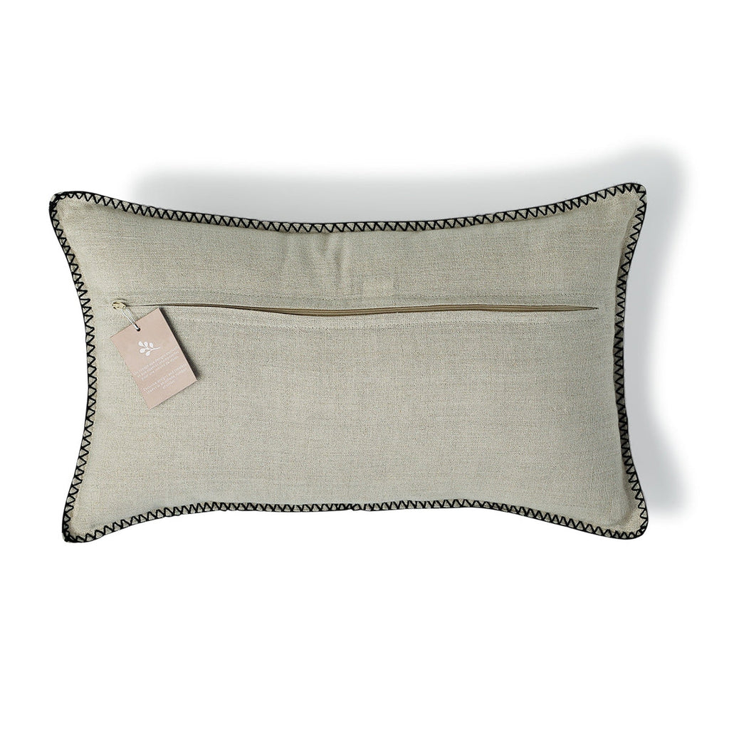Maxime - Cushion - Washed Linen - Natural/Black