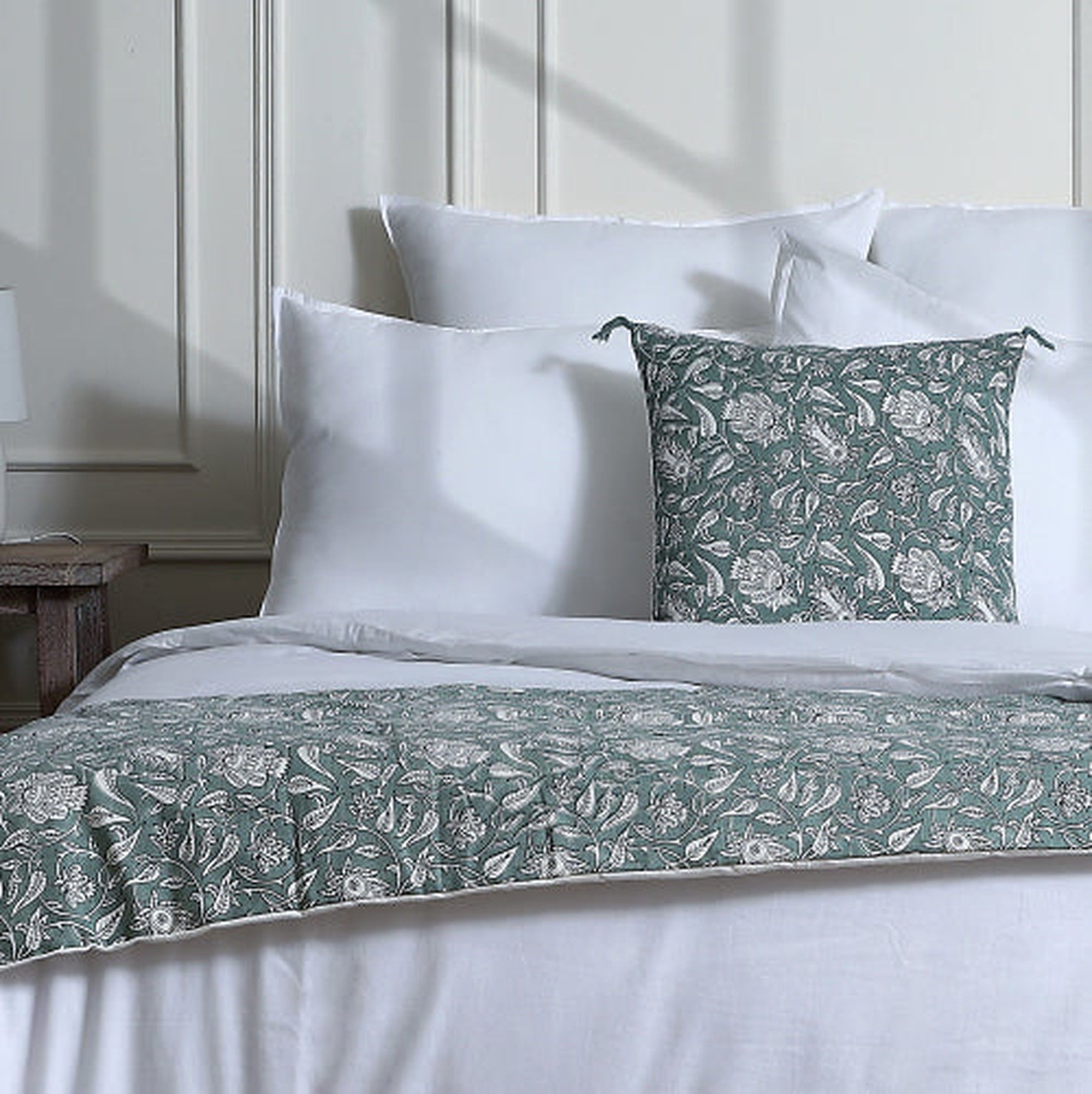 Noida - Cushion - Cotton Canvas - Celadon Green