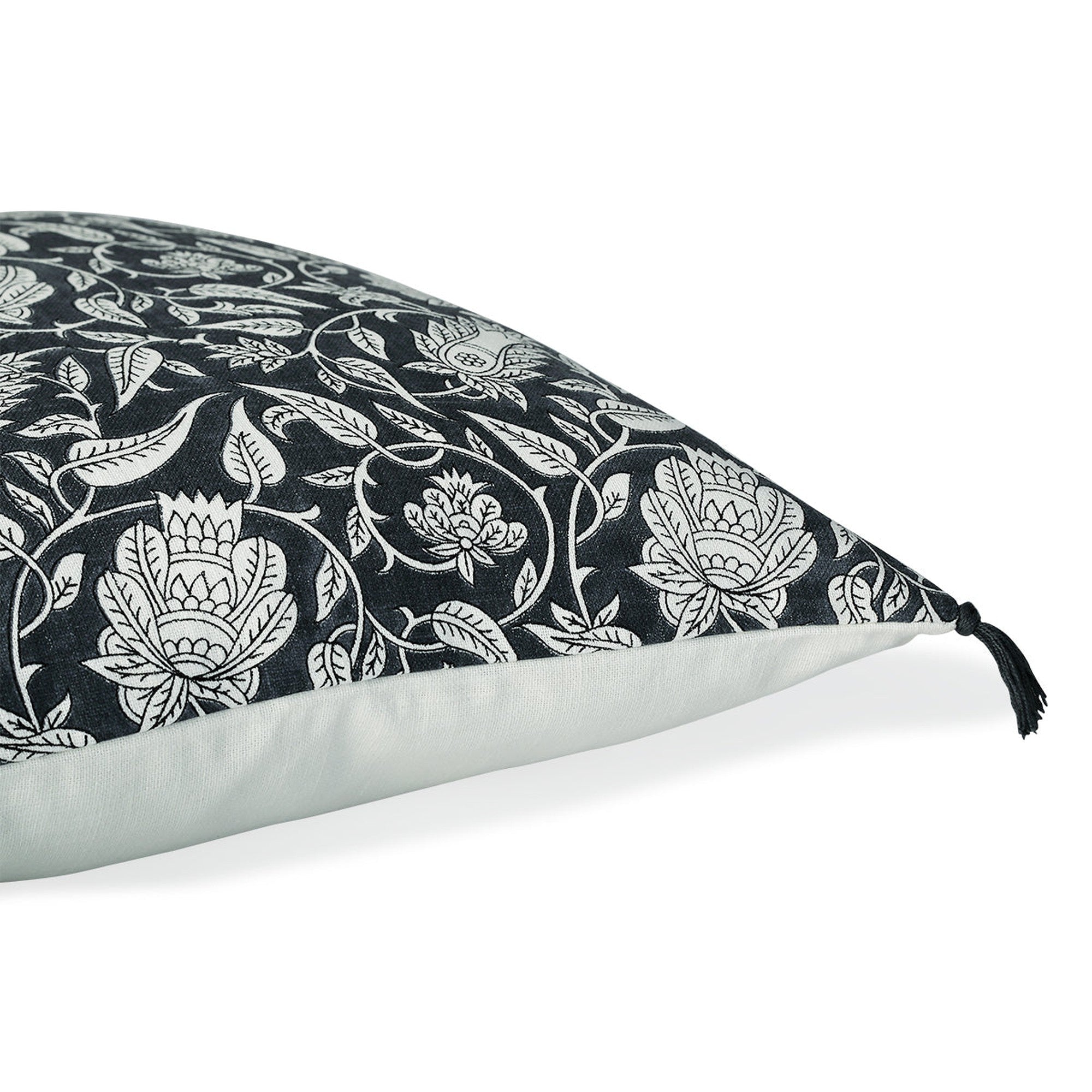 Noida - Cushion - Cotton Canvas - Charcoal