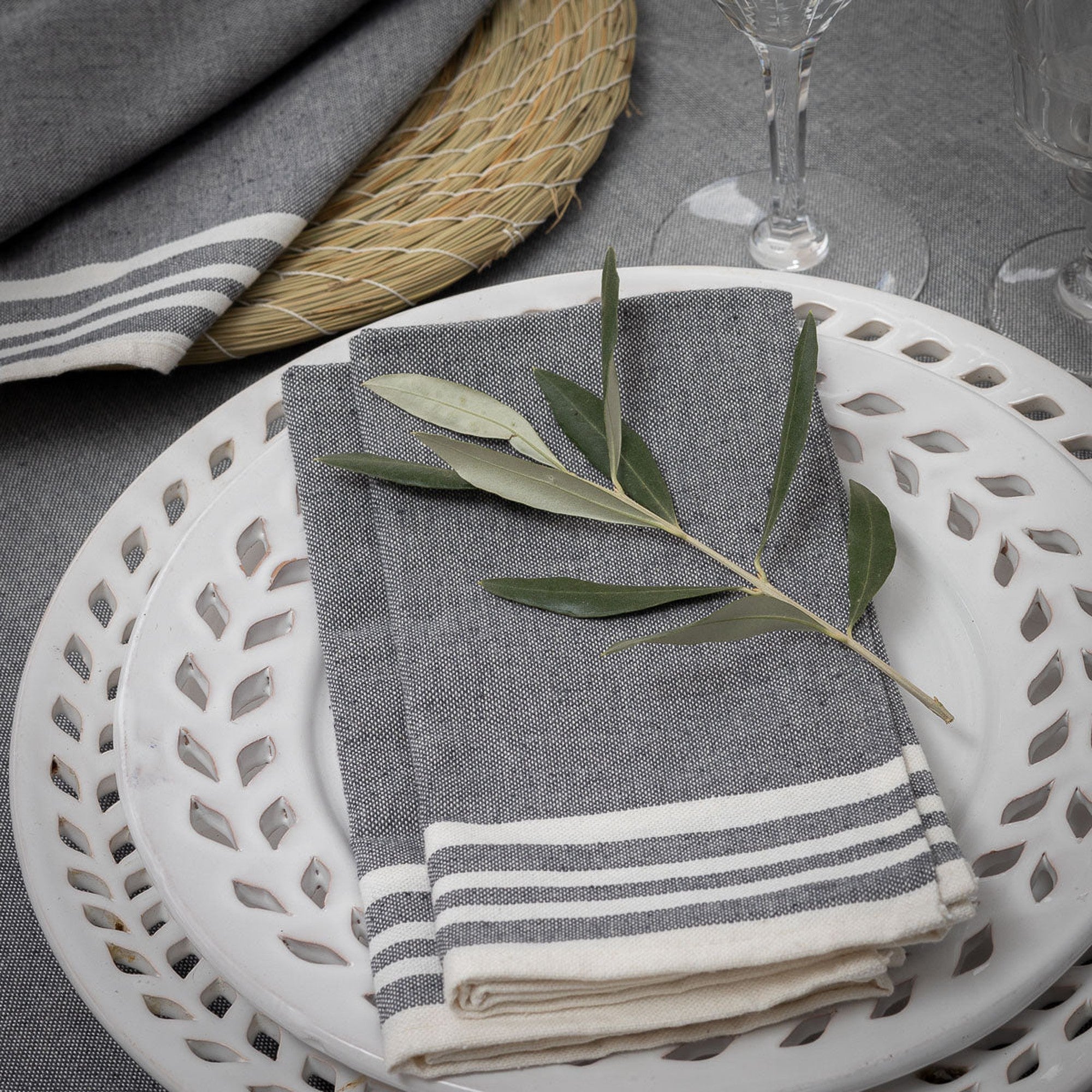 Tablecloth &amp; 8 Cotton Napkins 180x300 - Mahdia - Medium Grey