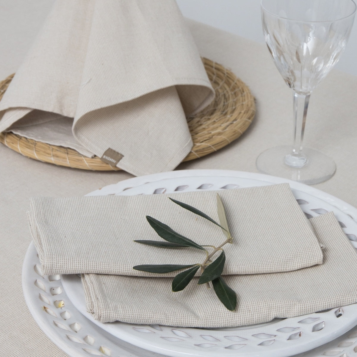 Colette - Nappe + 4 Serviettes - Taupe Clair