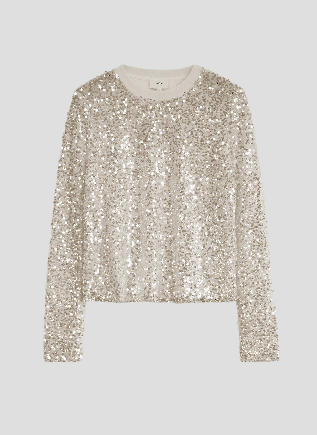 An'ge – T-Shirt Abela Ecru, haut à manches longues entièrement recouvert de sequins argentés, vue de face