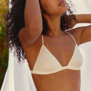 Triangle Basic White