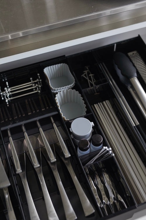 Range-Couverts Extensible Avec Compartiments Inclinés - Tower - Noir