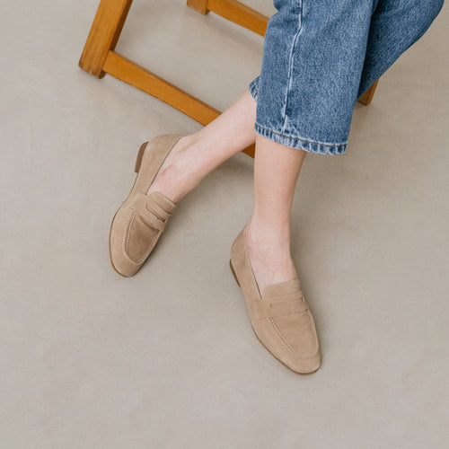 Jonak - Aca Velvet Loafers - Beige