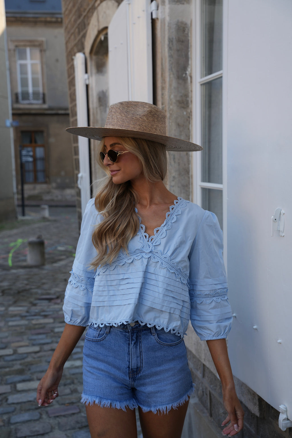 Blouse Brodée Cathy - Bleue