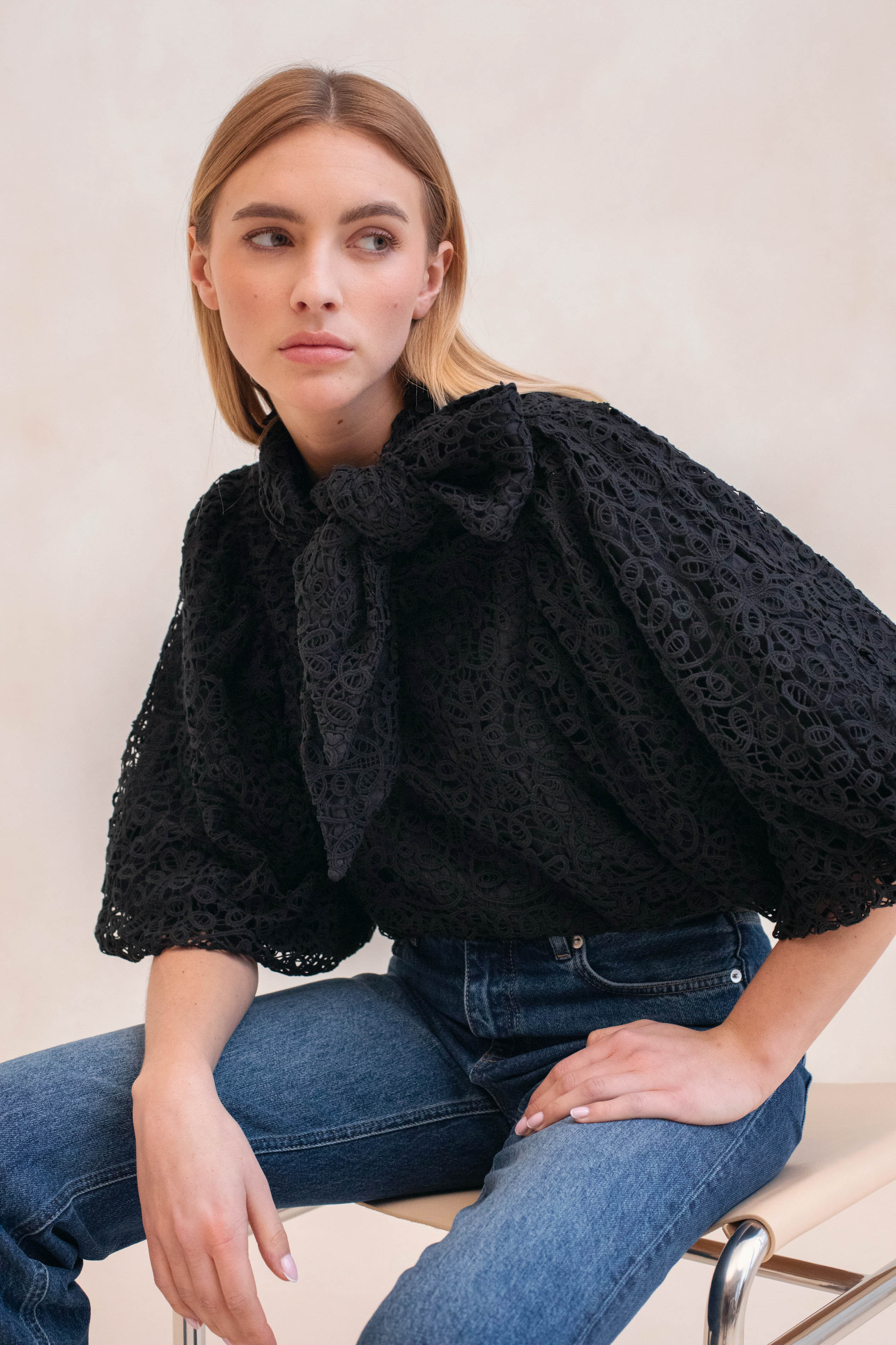 Le Claude Blouse - Black